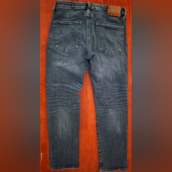 31x30 AE Slim-Straight (Next Lvl Flex) Jeans - Picture 8 of 10